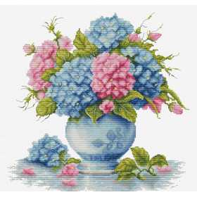 Luca-S Kit de broderie Vase avec Hortensia