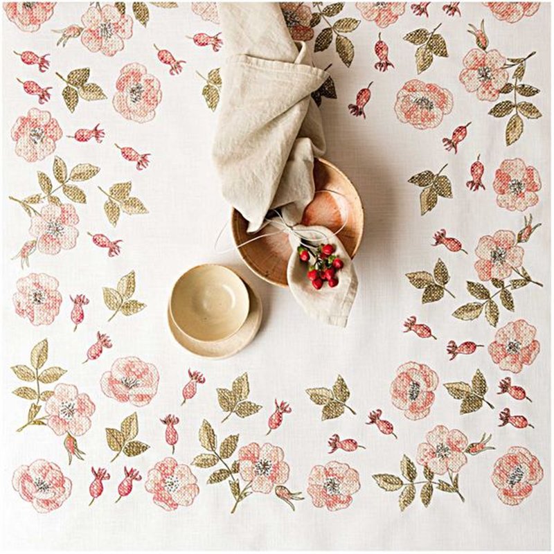 Tablecloth kit Rose hips Tablecloth kit Rose hips