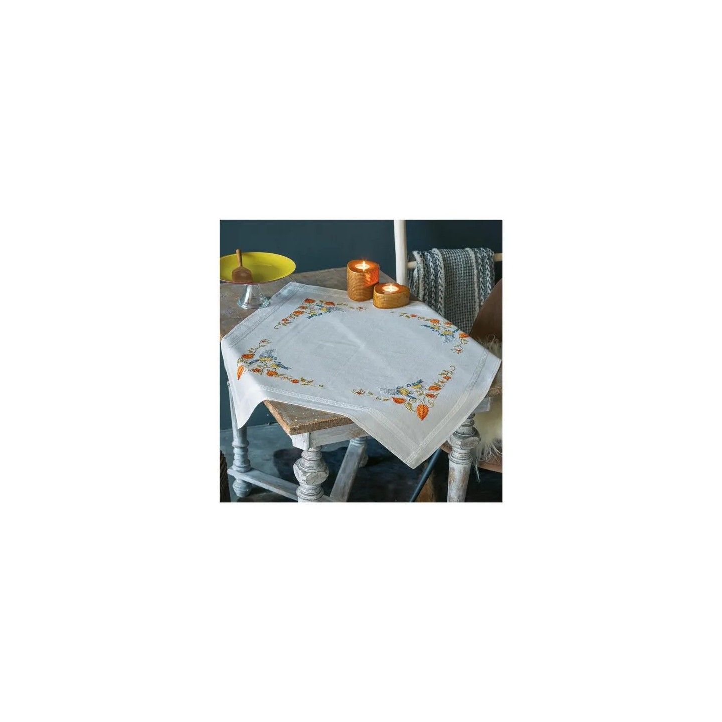 Tablecloth kit Chickadees with cape gooseberry