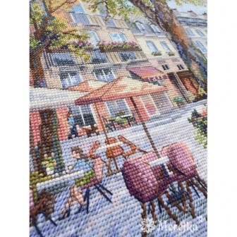 Embroidery kit Chasing morning light