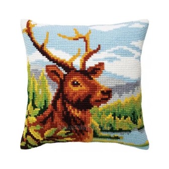 Coussin à broder Au bord de la rivière de montagne 5441