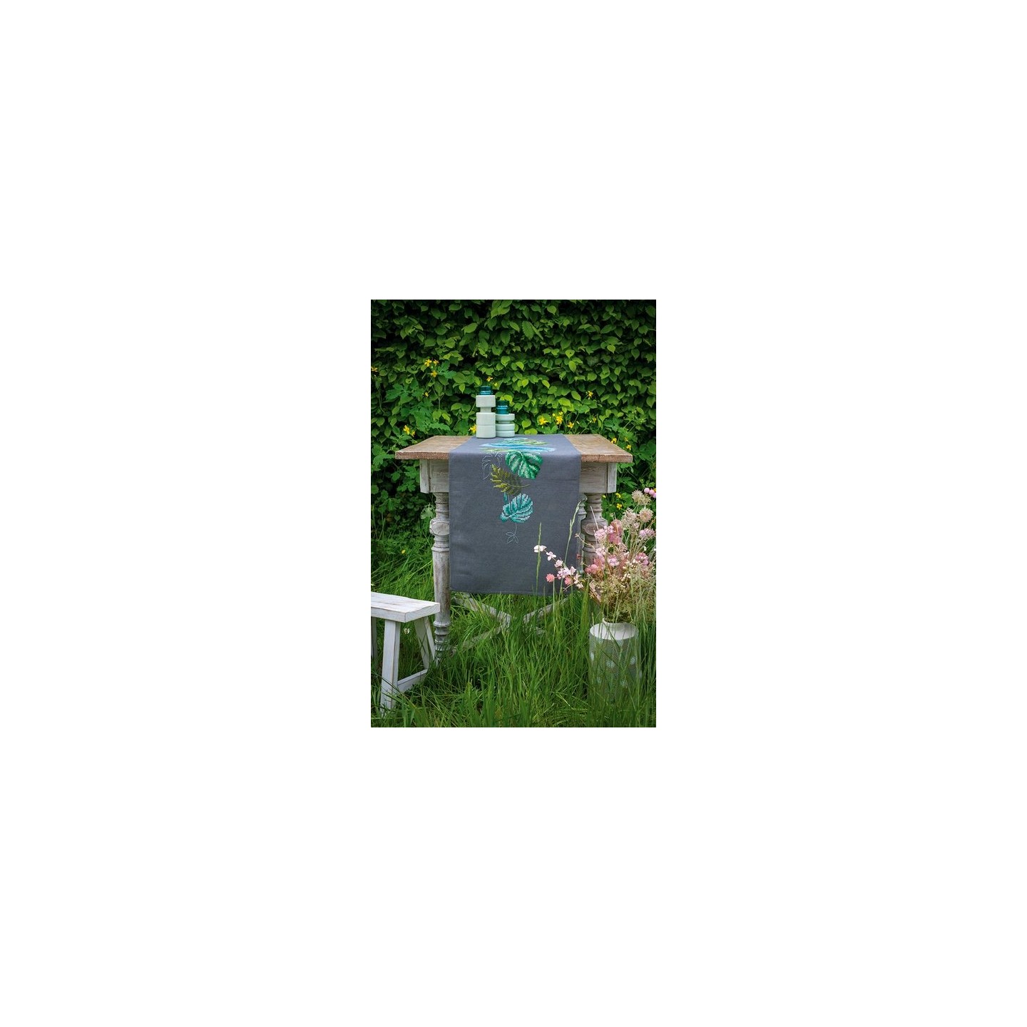 Table runner kit Botanical leaves