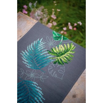 Table runner kit Botanical leaves