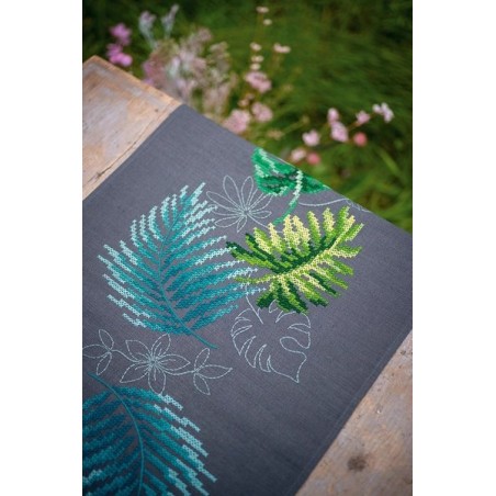 Bedruckter Läuferpackung botanische Blätter