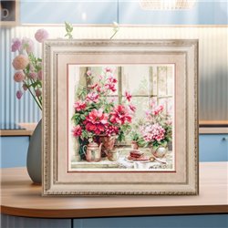 Embroidery kit Morning in Rosy Tones